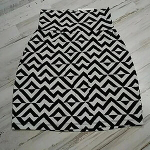 VS Pink High Waisted Chevron Skirt XS Stripe NWT v6x